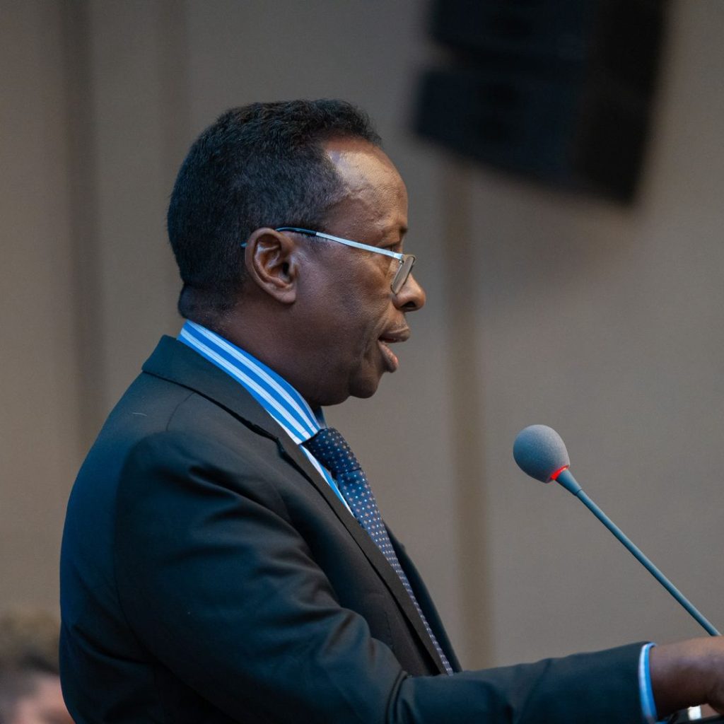 Wasaaradda Beeraha iyo Waraabka ee Jamhuuriyadda Federaalka Soomaaliya oo uu hogaaminaayo Wasiir Wasaaradda Xil. Maxamed Cabdi Xayir (Maareeye) ayaa ka qayb galay Shir Caalamiga ah ee Wadamada Afrika iyo Ruushka ee Sugnaanta Cuntada, kaas oo qabsoomay 20–21 November 2025 kana dhacay magaalada Addis Ababa, dlaka Itoobiya.